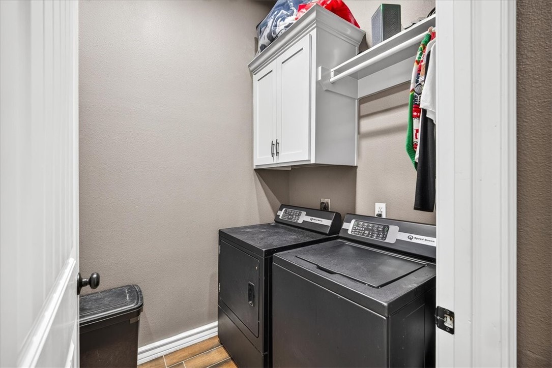 6456 Fm 624 Property Photo 31