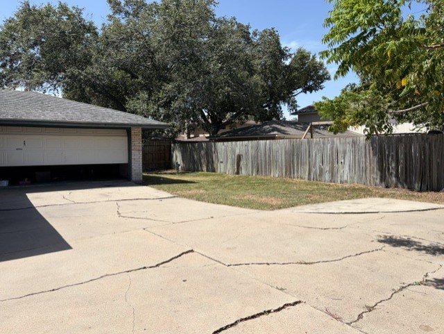 4312 Congressional Dr Property Photo 4