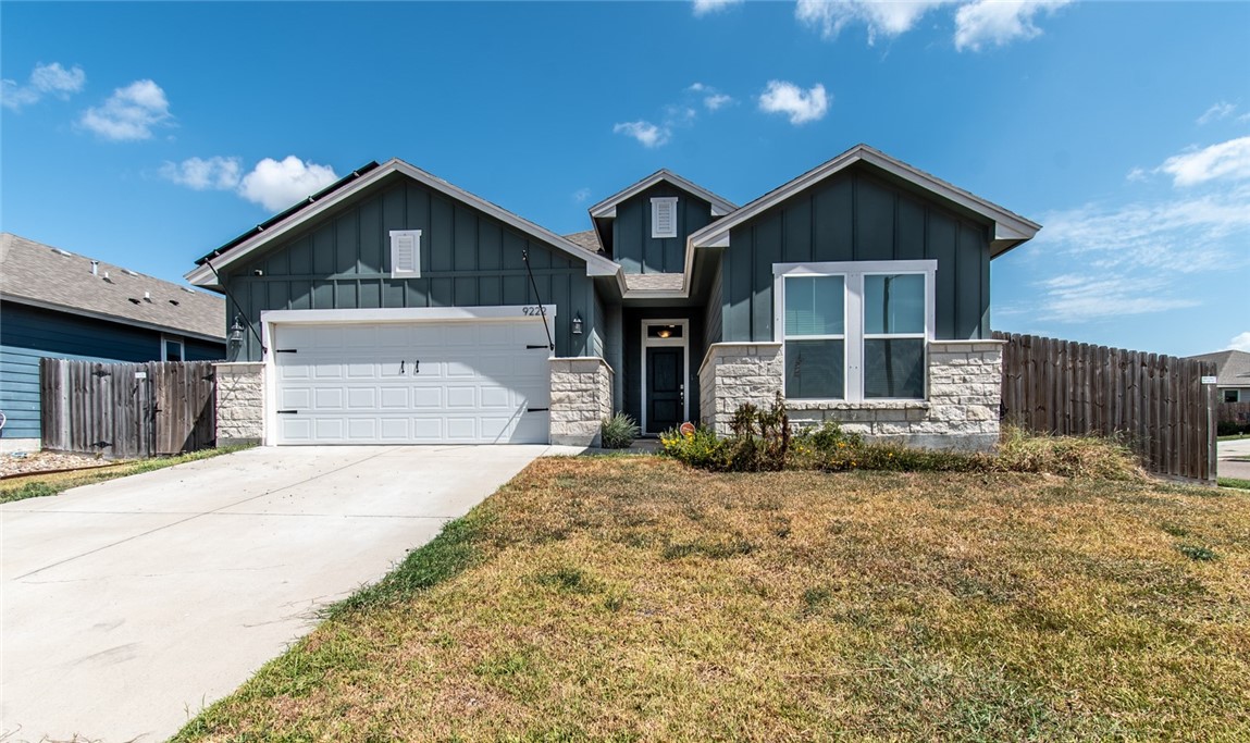 9222 Murdock Dr Property Photo 1