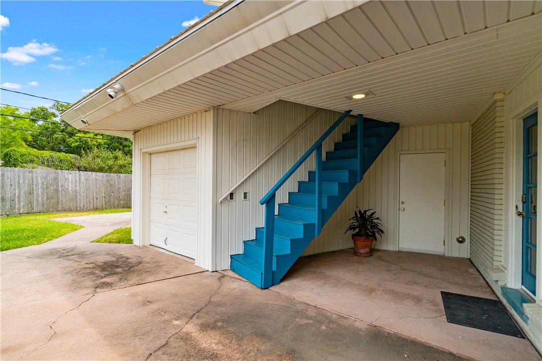 353 Bermuda Pl Property Photo 36