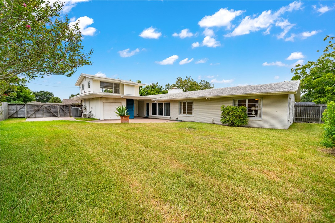 353 Bermuda Pl Property Photo 39