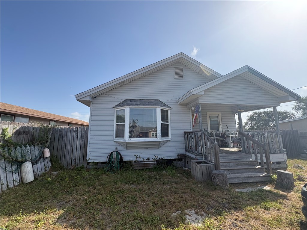 630 Scotland Dr Property Photo 1