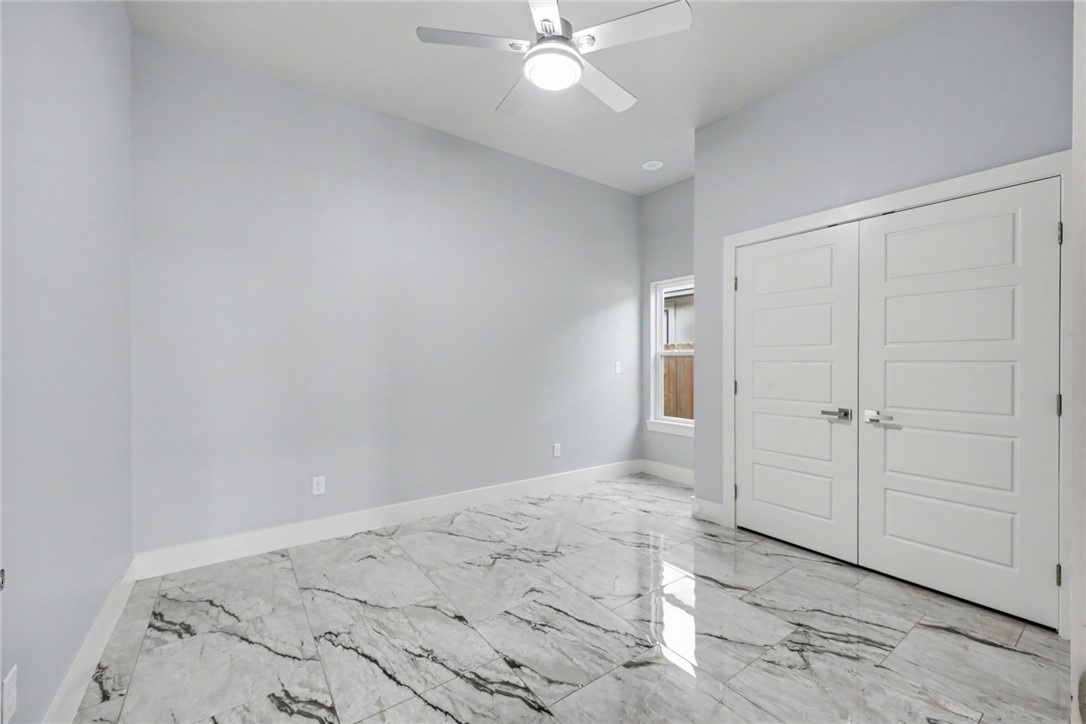 2610 Lady Andrea Dr Property Photo 23