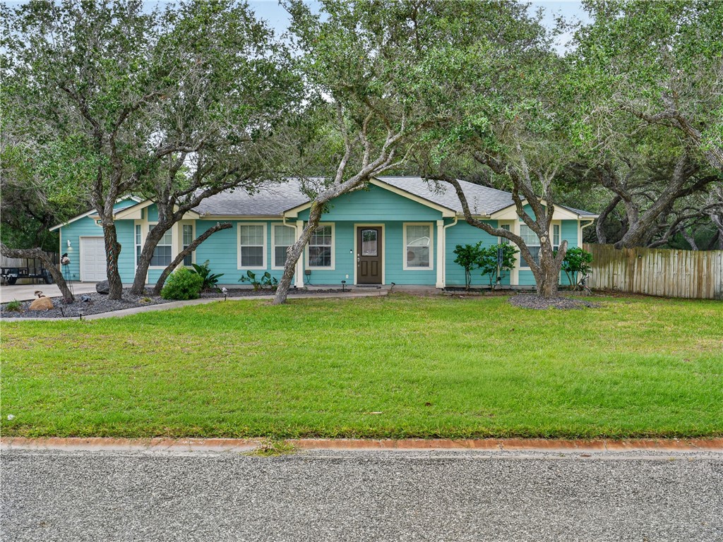 106 El Cid Dr Property Photo 1