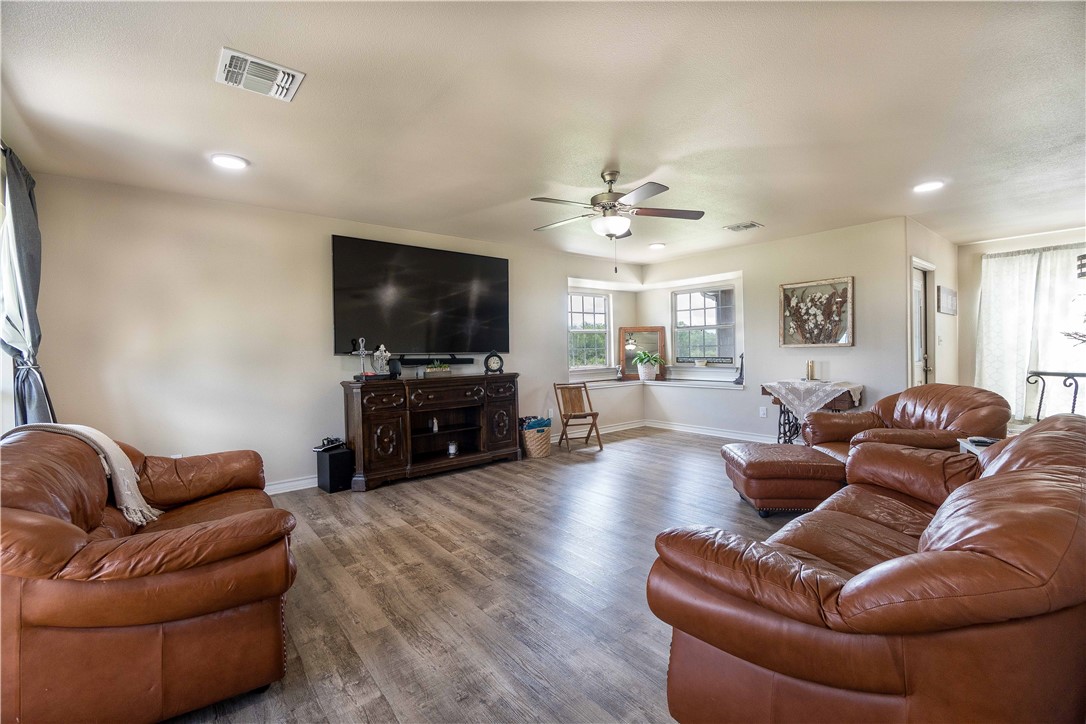 11766 Fm 70 Property Photo 12