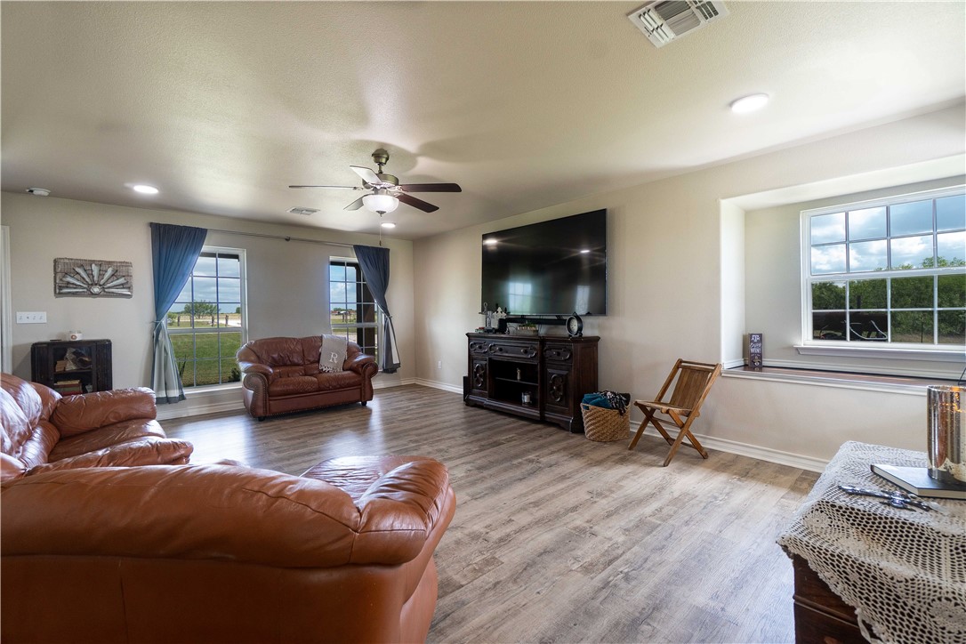 11766 Fm 70 Property Photo 13