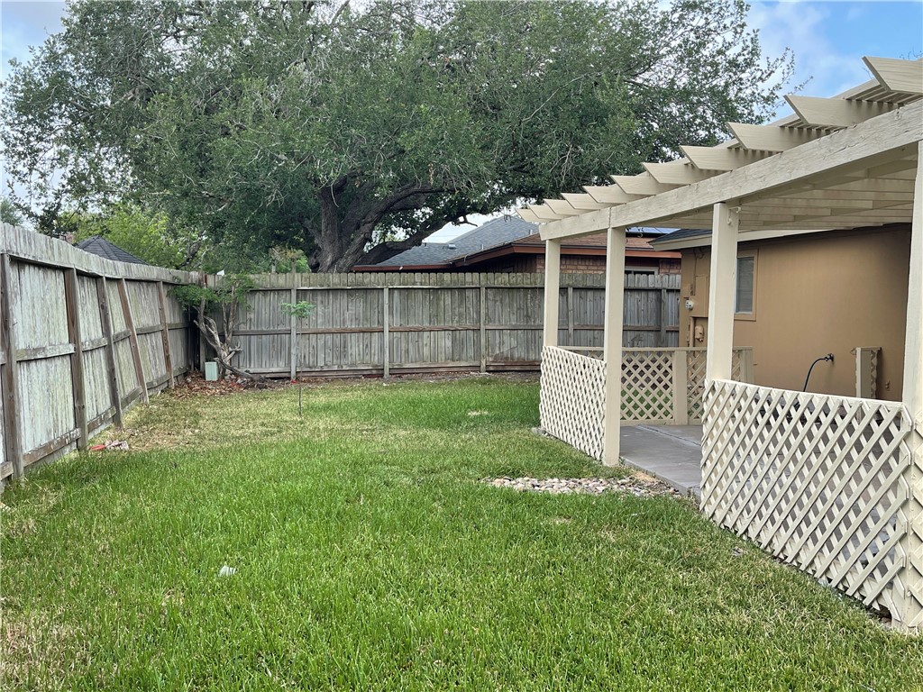 5217 Tartan Dr Property Photo 4
