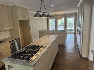 155 Santa Barbara St Property Photo 18