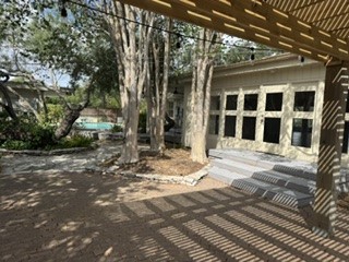 155 Santa Barbara St Property Photo 38