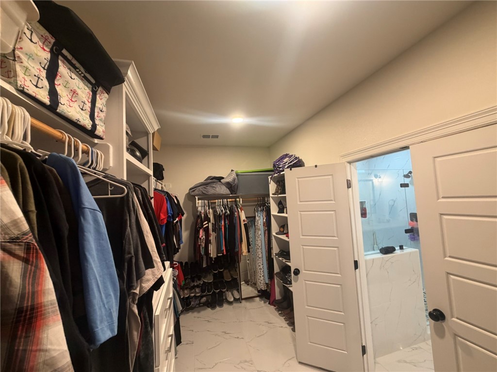 7830 Leylah Dr Property Photo 11