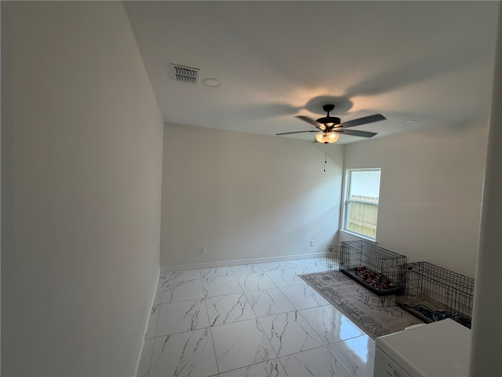 7830 Leylah Dr Property Photo 13