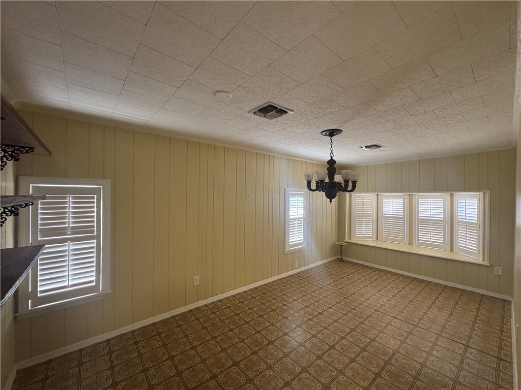 1010 E Fulton St Property Photo 19