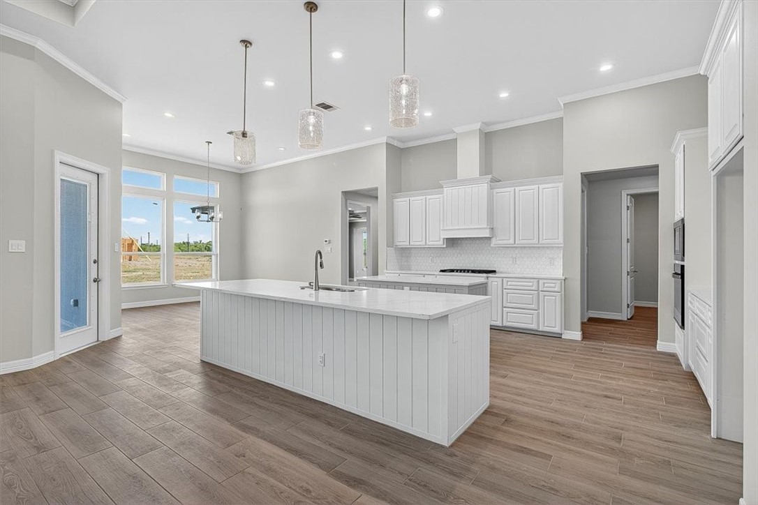 2110 Sera Property Photo 11