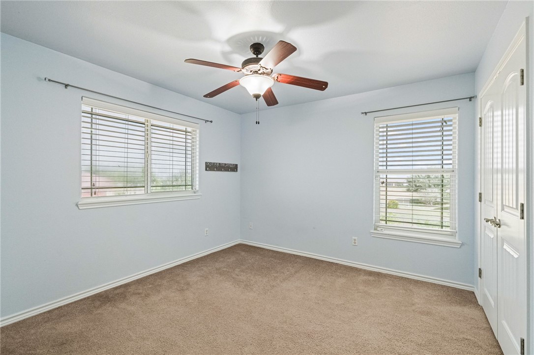 4525 Barnard Dr Property Photo 33