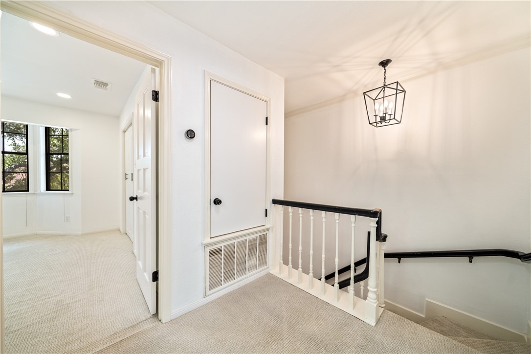 7402 Lugano Dr Property Photo 23