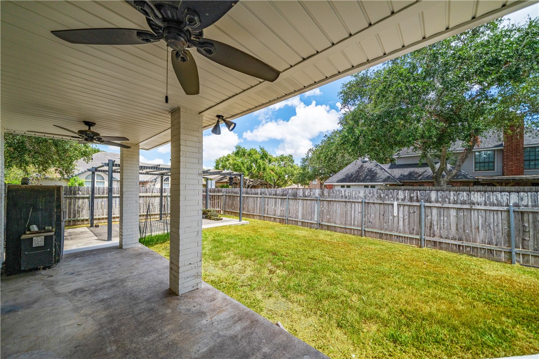7402 Lugano Dr Property Photo 35