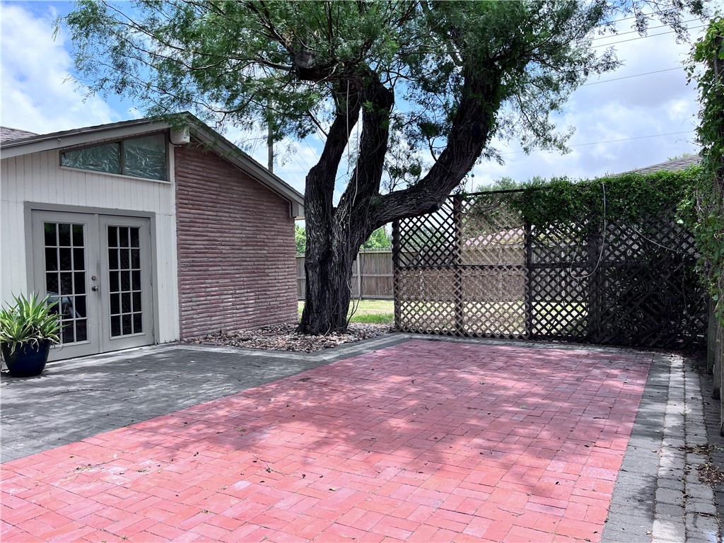 501 Dolphin Pl Property Photo 34
