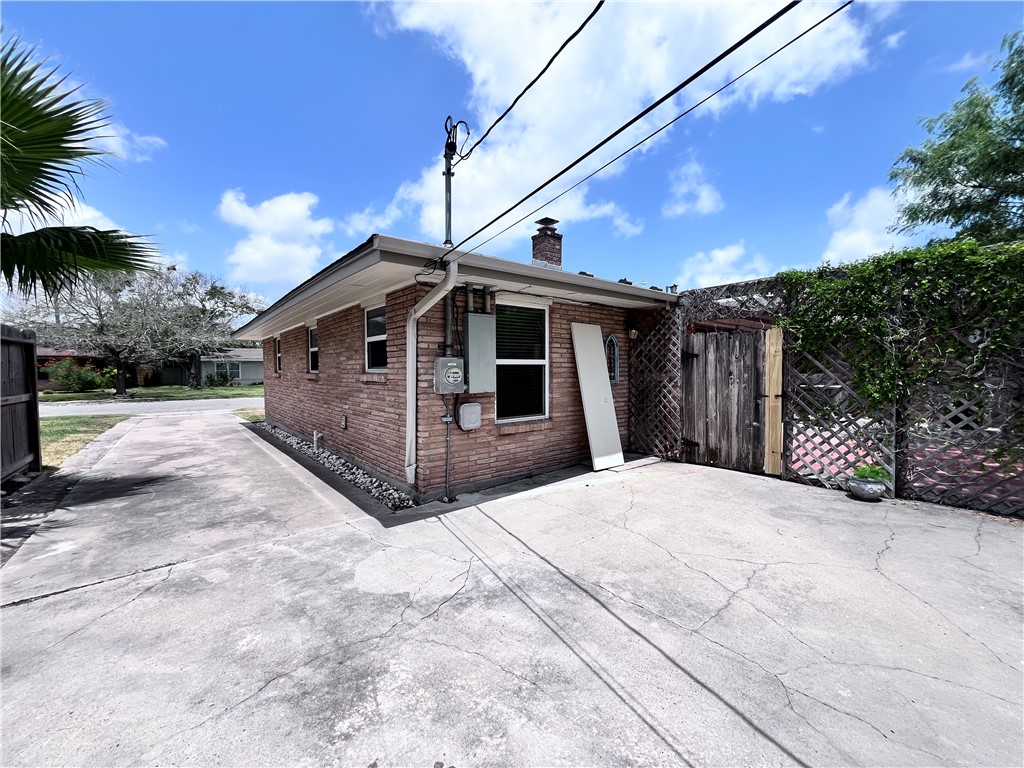 501 Dolphin Pl Property Photo 38