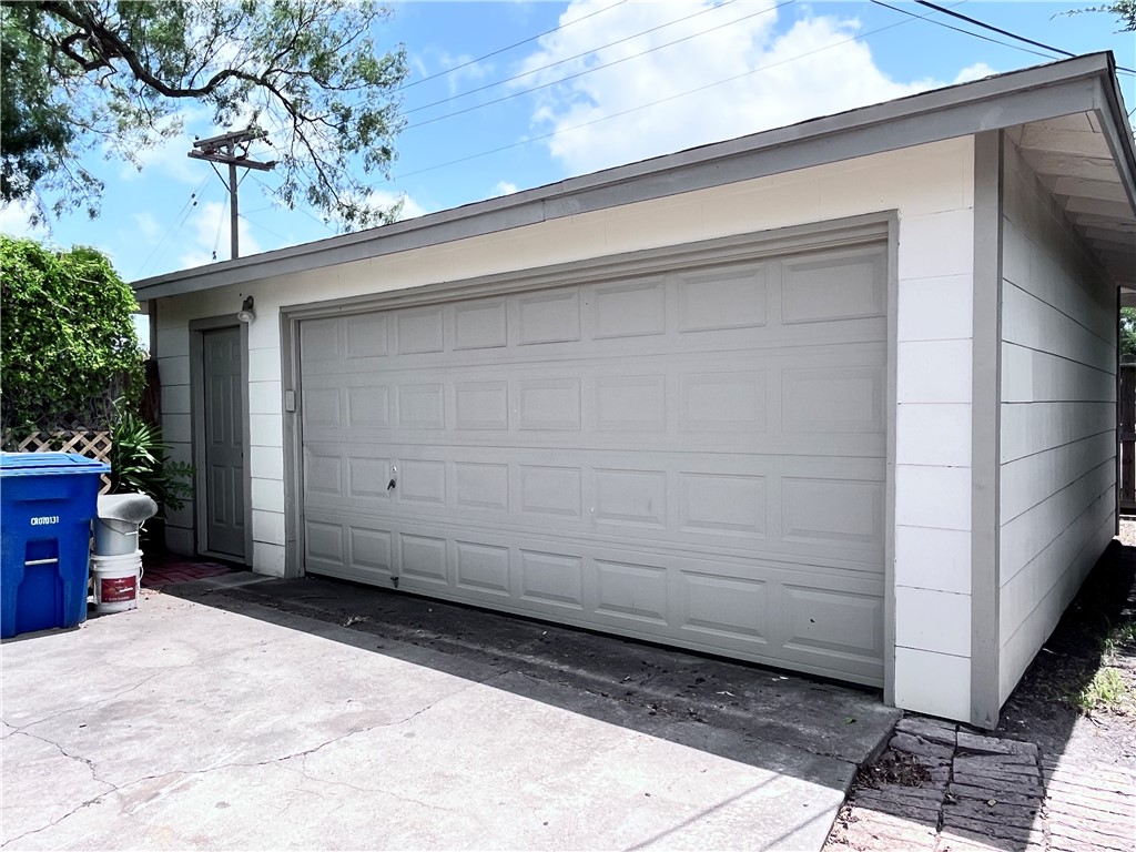 501 Dolphin Pl Property Photo 39