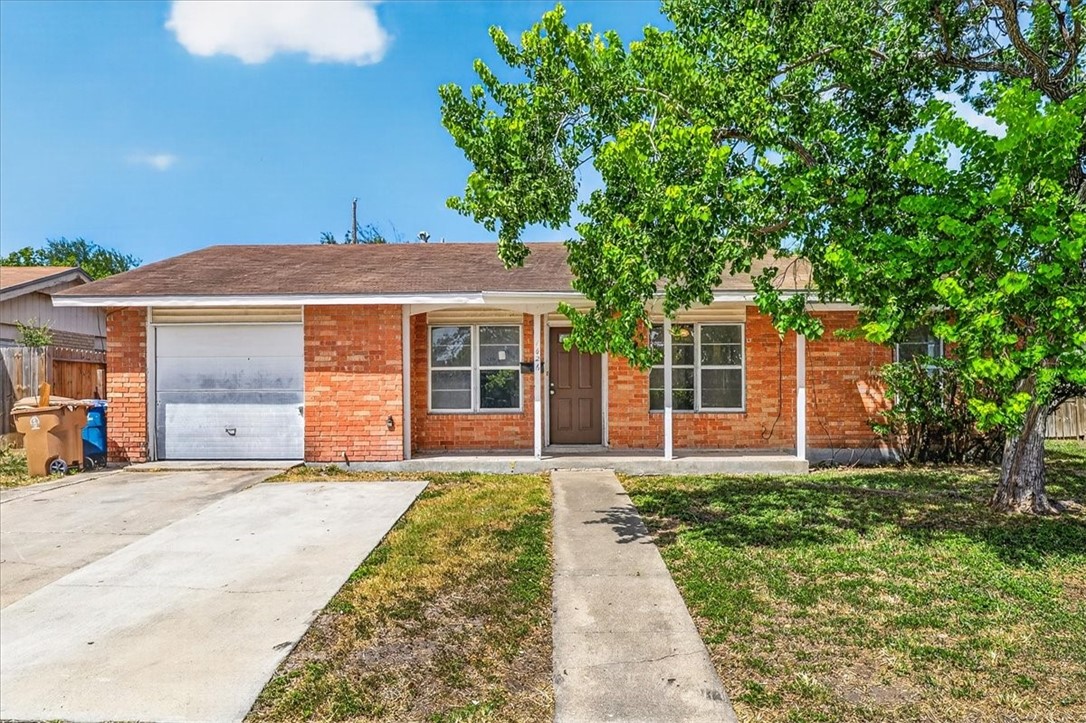1626 Bois D Arc Pl Property Photo 1