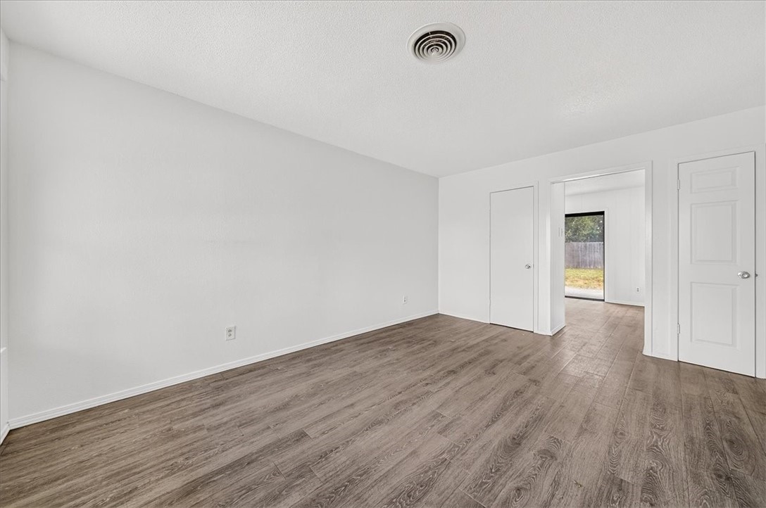 1626 Bois D Arc Pl Property Photo 2