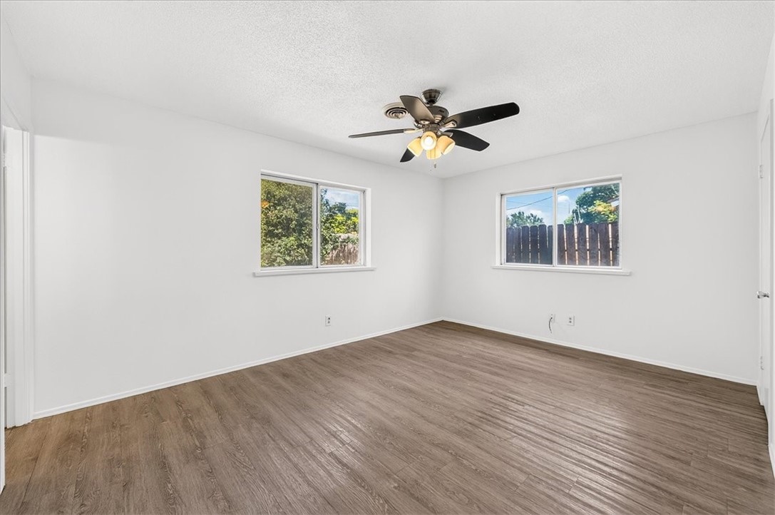 1626 Bois D Arc Pl Property Photo 6