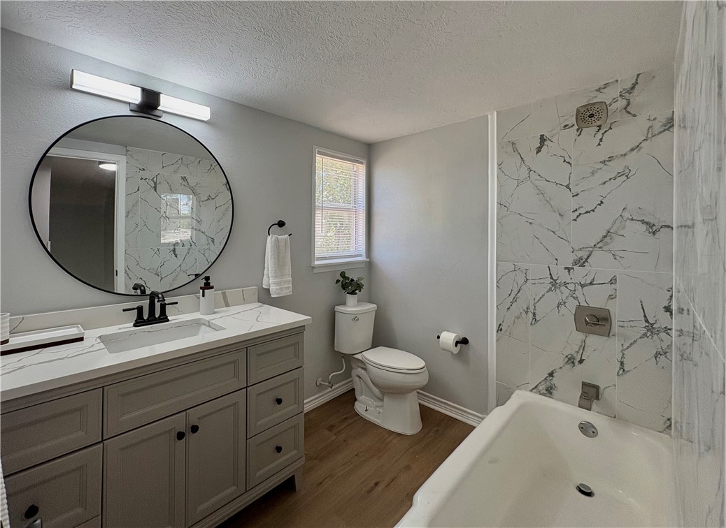 221 Ghent Pl Property Photo 12