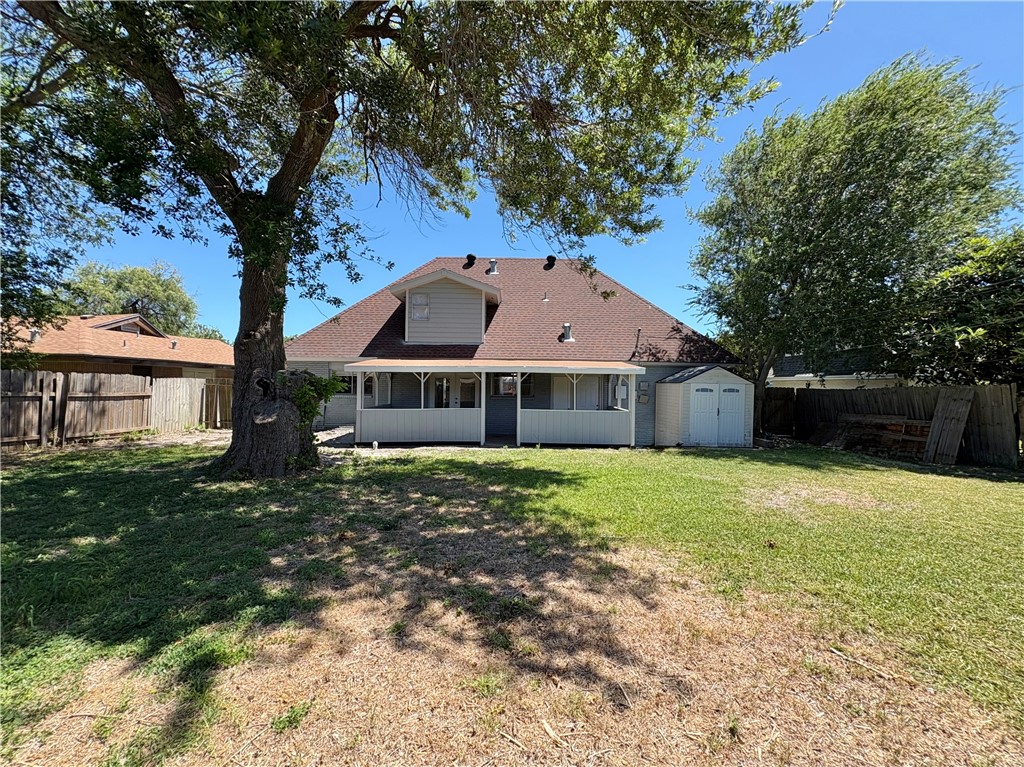 221 Ghent Pl Property Photo 18