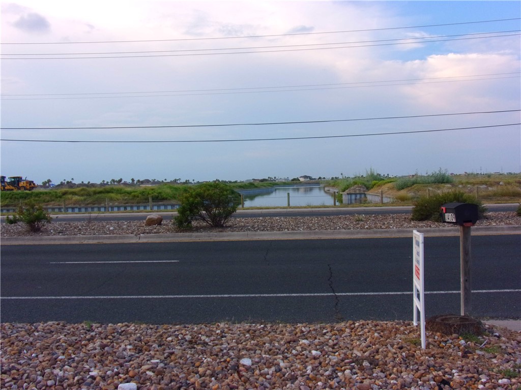 14109 Whitecap Blvd Property Photo 3