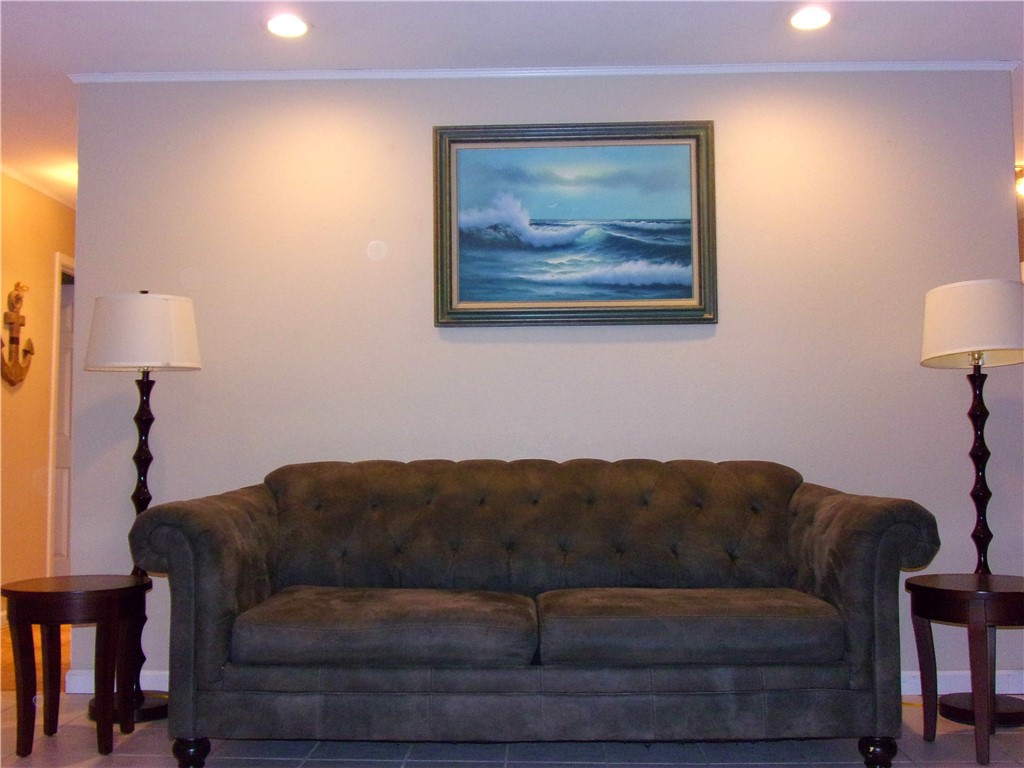14109 Whitecap Blvd Property Photo 5