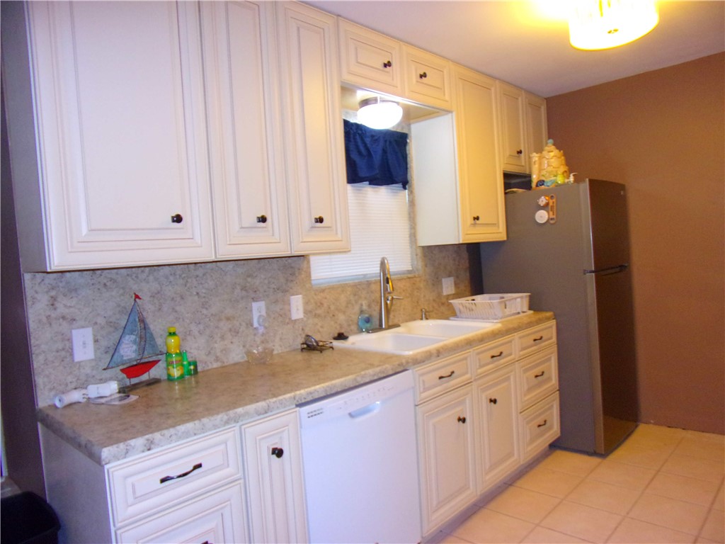 14109 Whitecap Blvd Property Photo 12