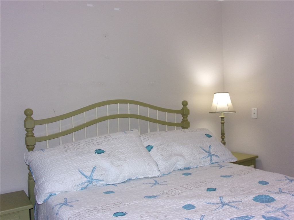14109 Whitecap Blvd Property Photo 32