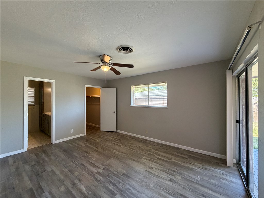 749 Burkshire Dr Property Photo 22