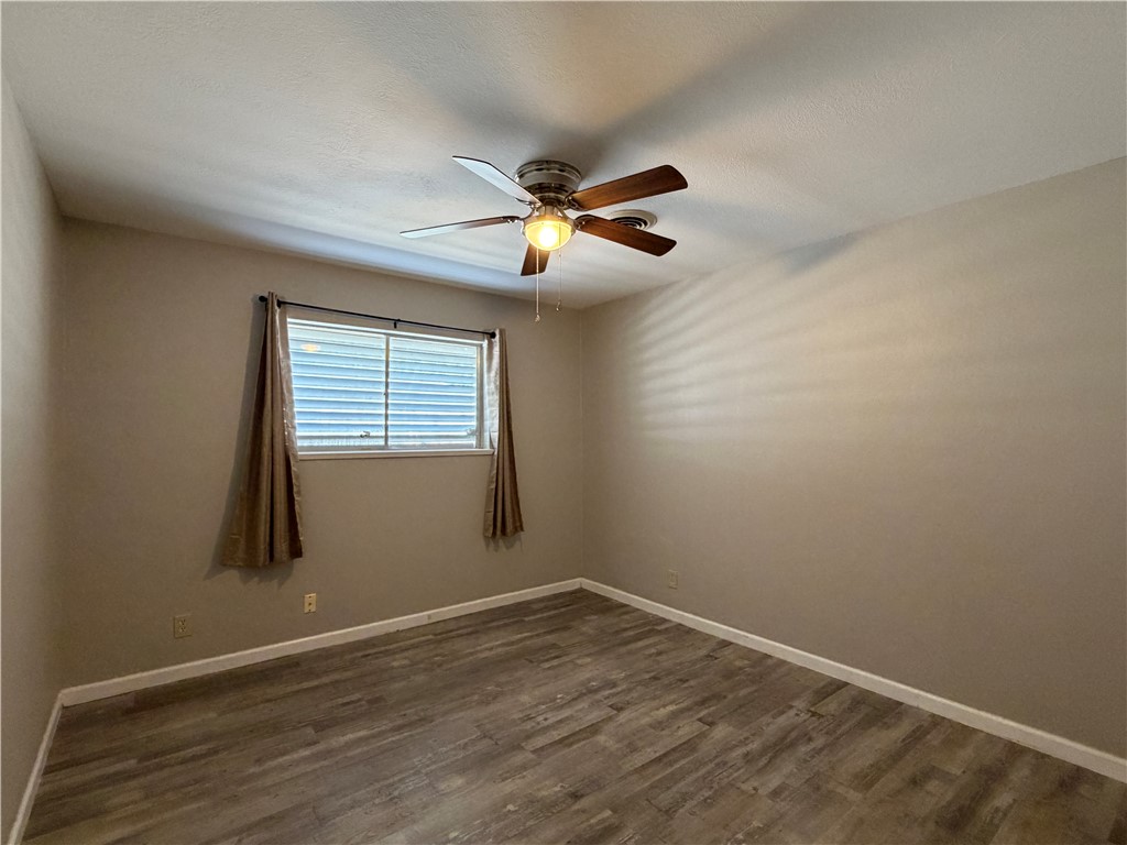 749 Burkshire Dr Property Photo 29
