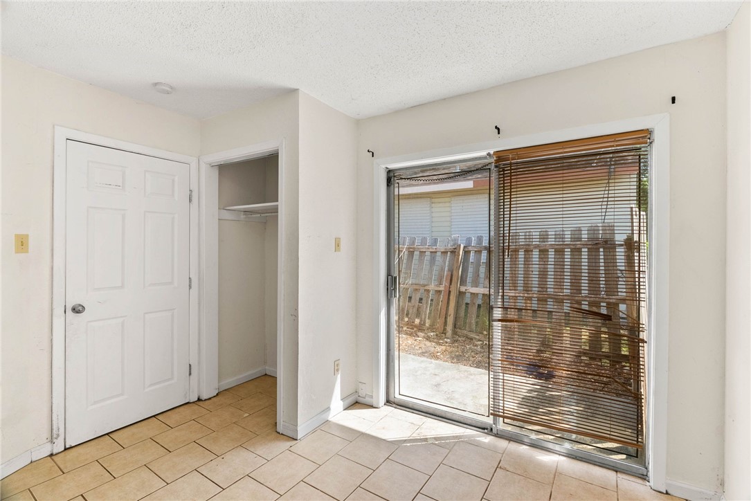 624 Del Mar Blvd Property Photo 11