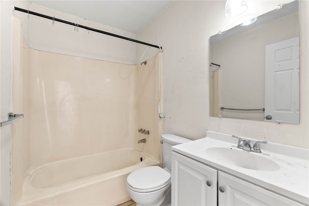 624 Del Mar Blvd Property Photo 12