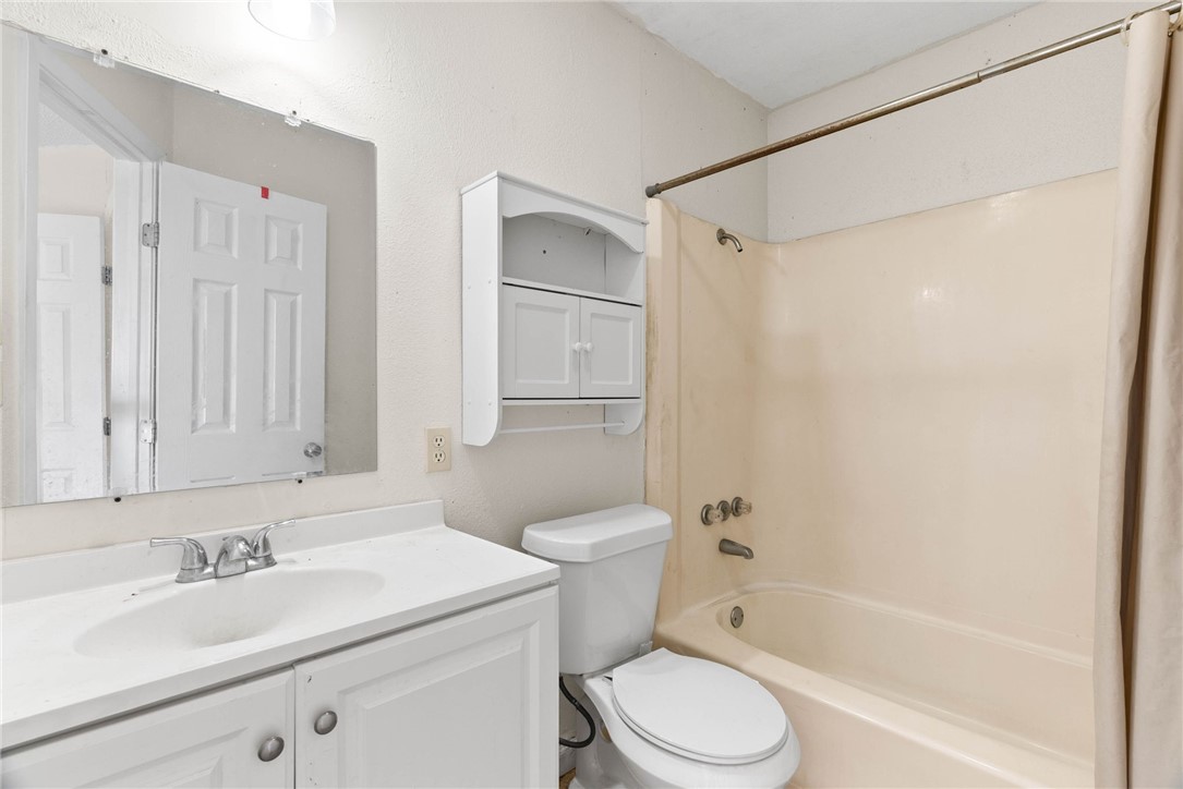 624 Del Mar Blvd Property Photo 15
