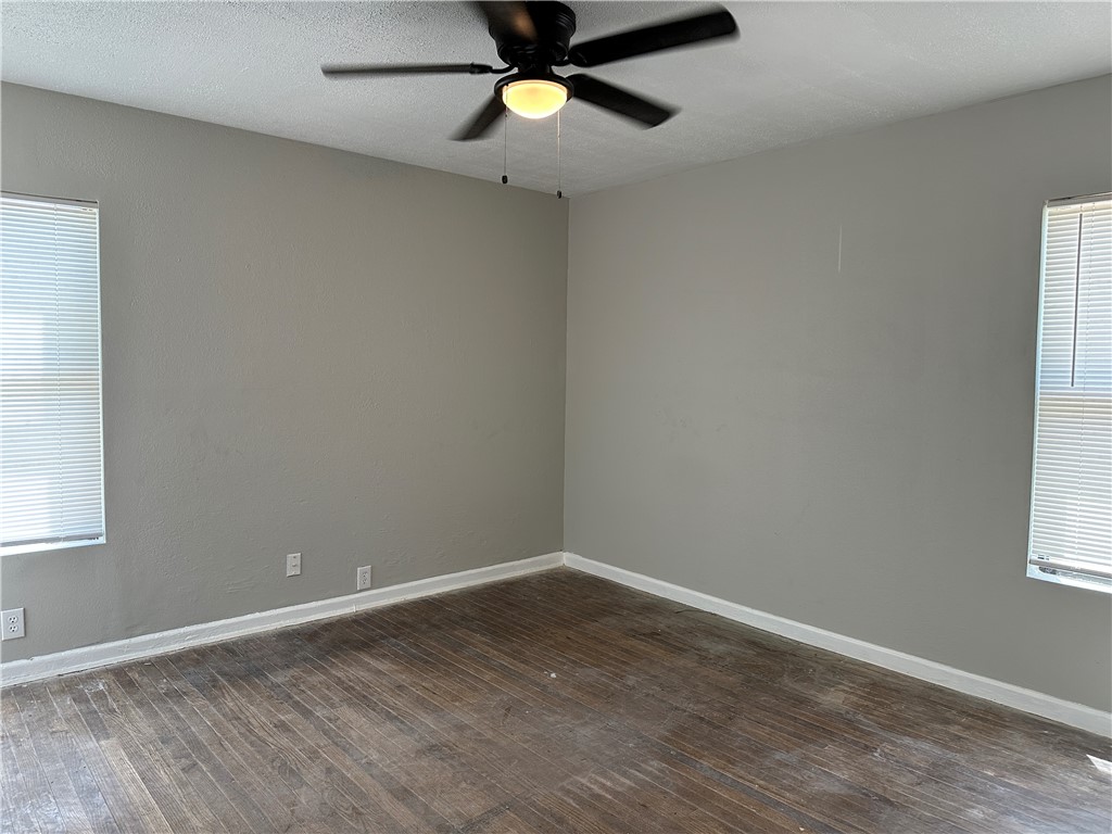 1361 Daytona Dr Property Photo 5