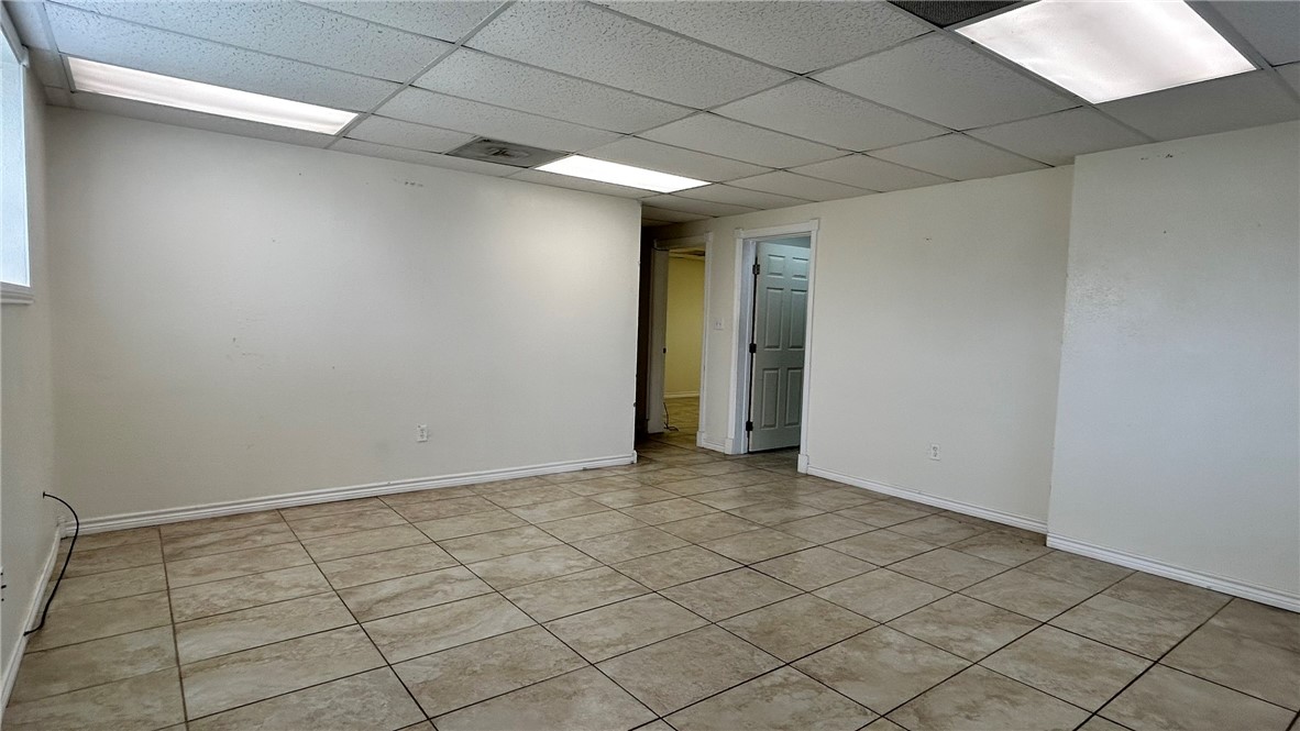 2738 Dallas Ave Property Photo 5