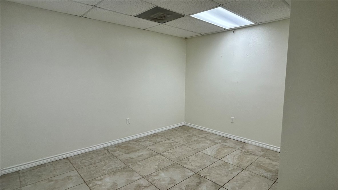 2738 Dallas Ave Property Photo 10