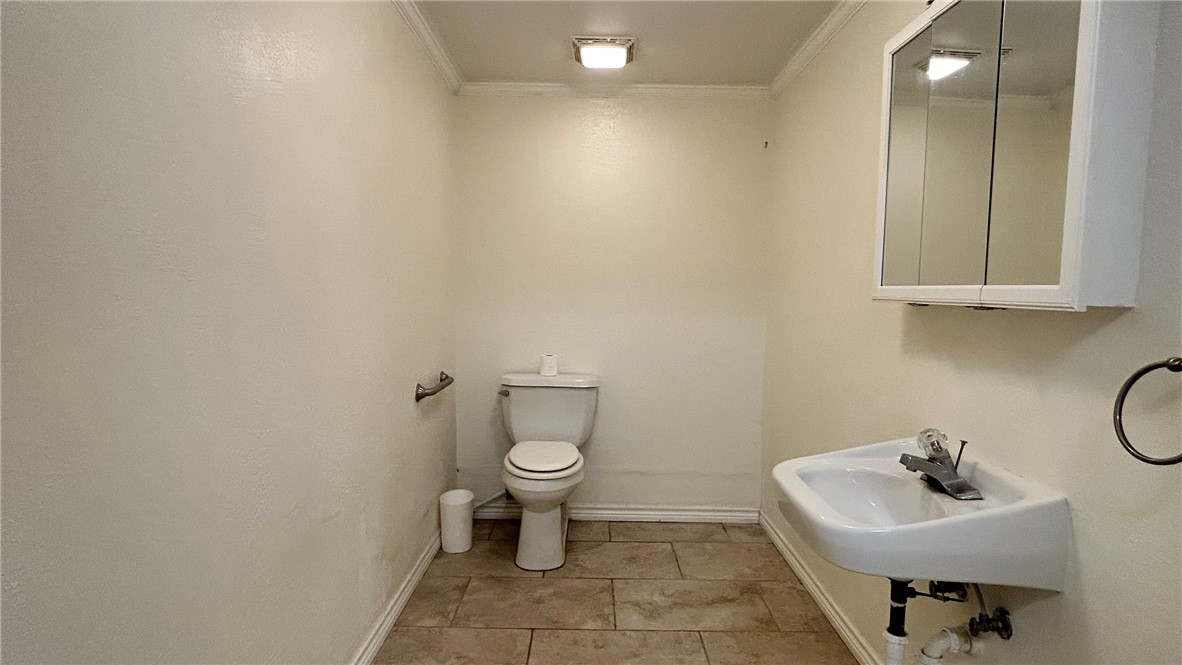 2738 Dallas Ave Property Photo 18