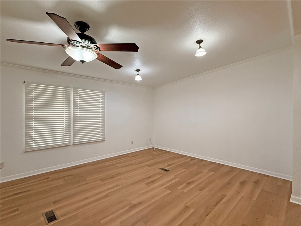 220 W Linden St Property Photo 10