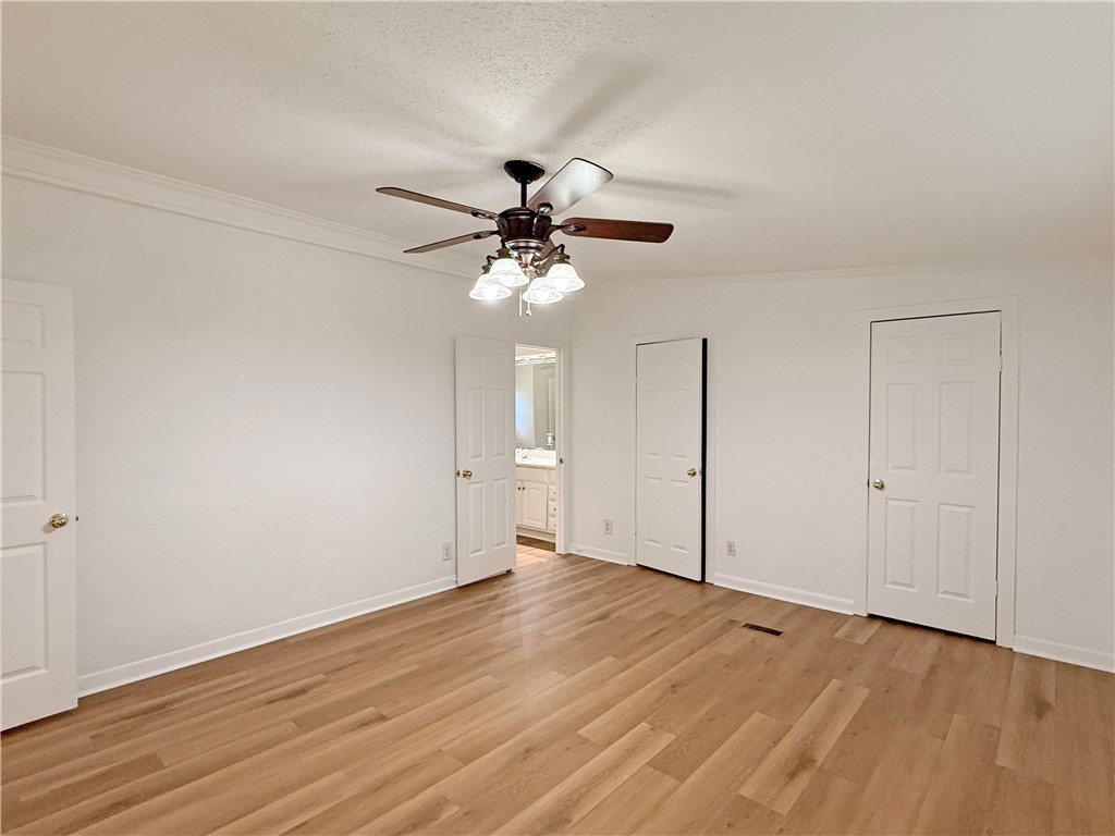 220 W Linden St Property Photo 18