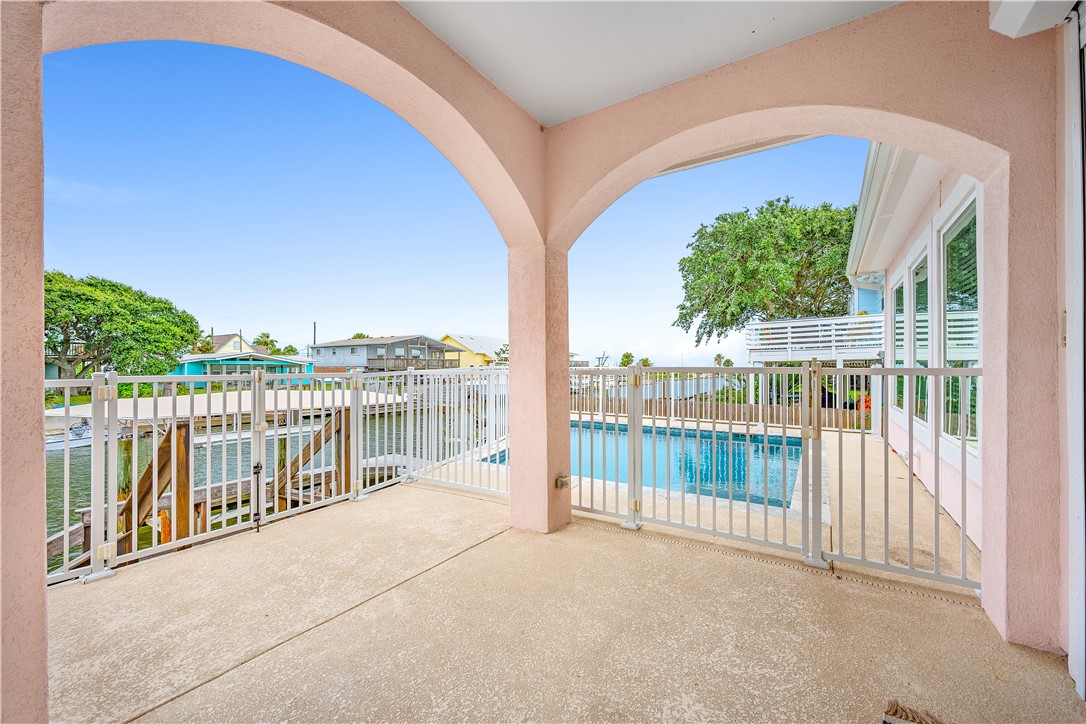 244 Starboard Ave Property Photo 6