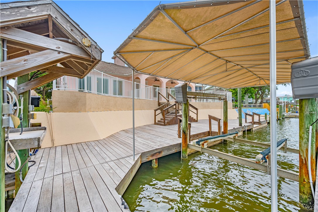 244 Starboard Ave Property Photo 12