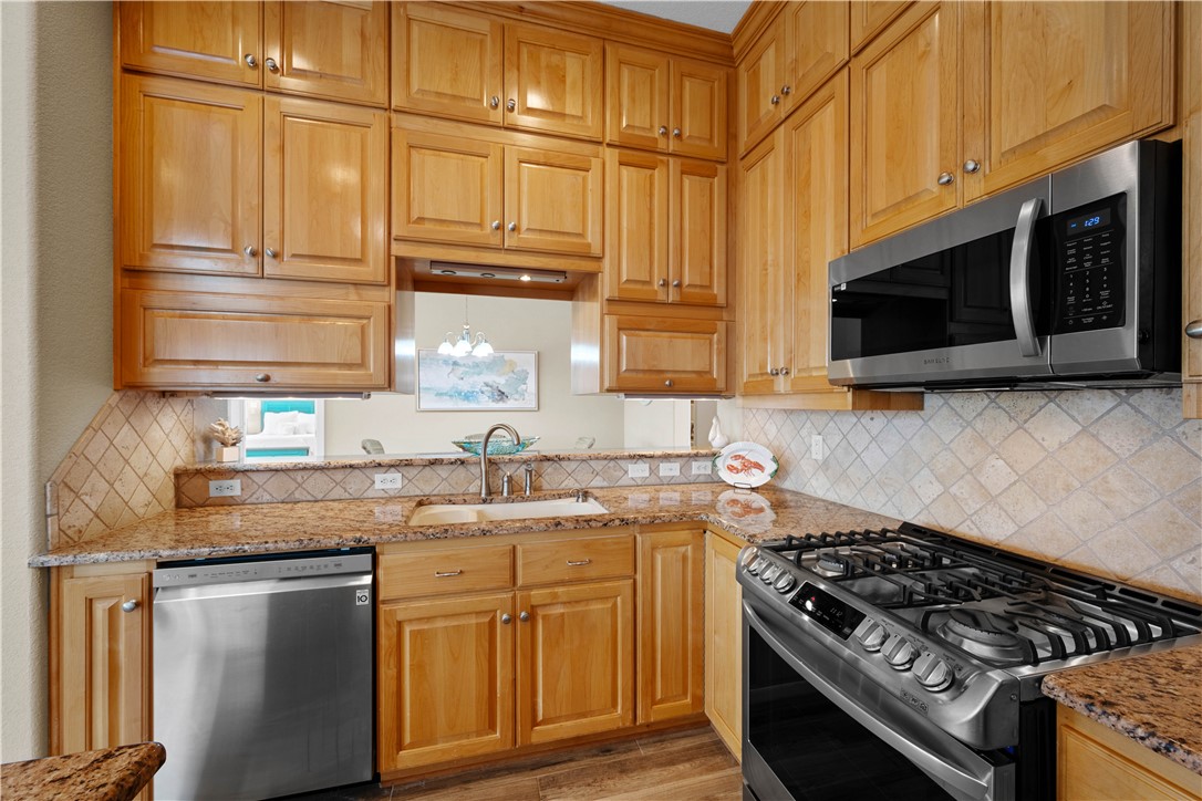 244 Starboard Ave Property Photo 21