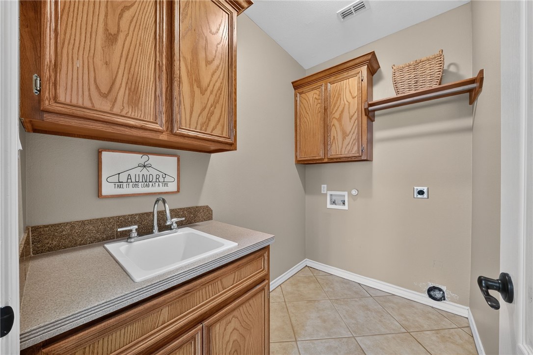 14218 Allamanda Dr Property Photo 19
