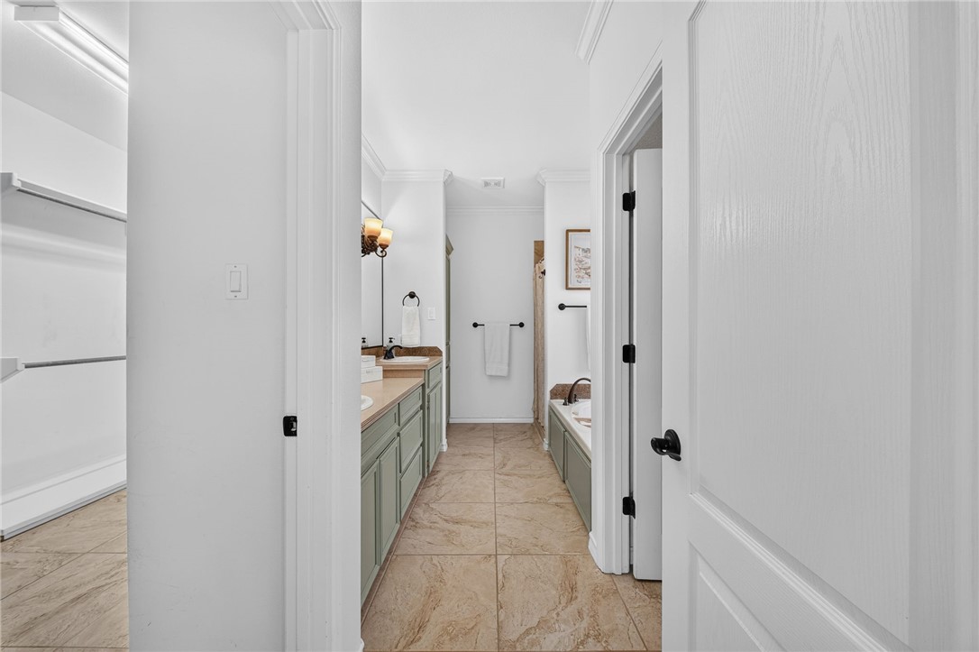 14218 Allamanda Dr Property Photo 23