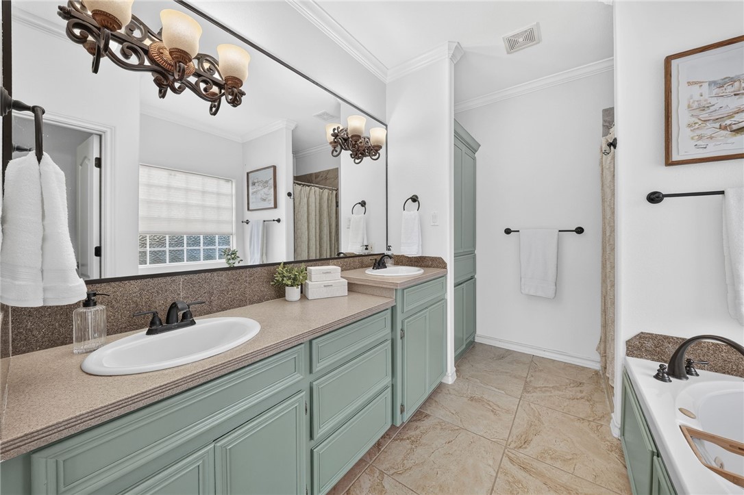 14218 Allamanda Dr Property Photo 25