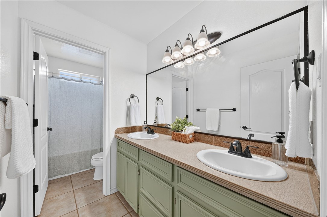 14218 Allamanda Dr Property Photo 33